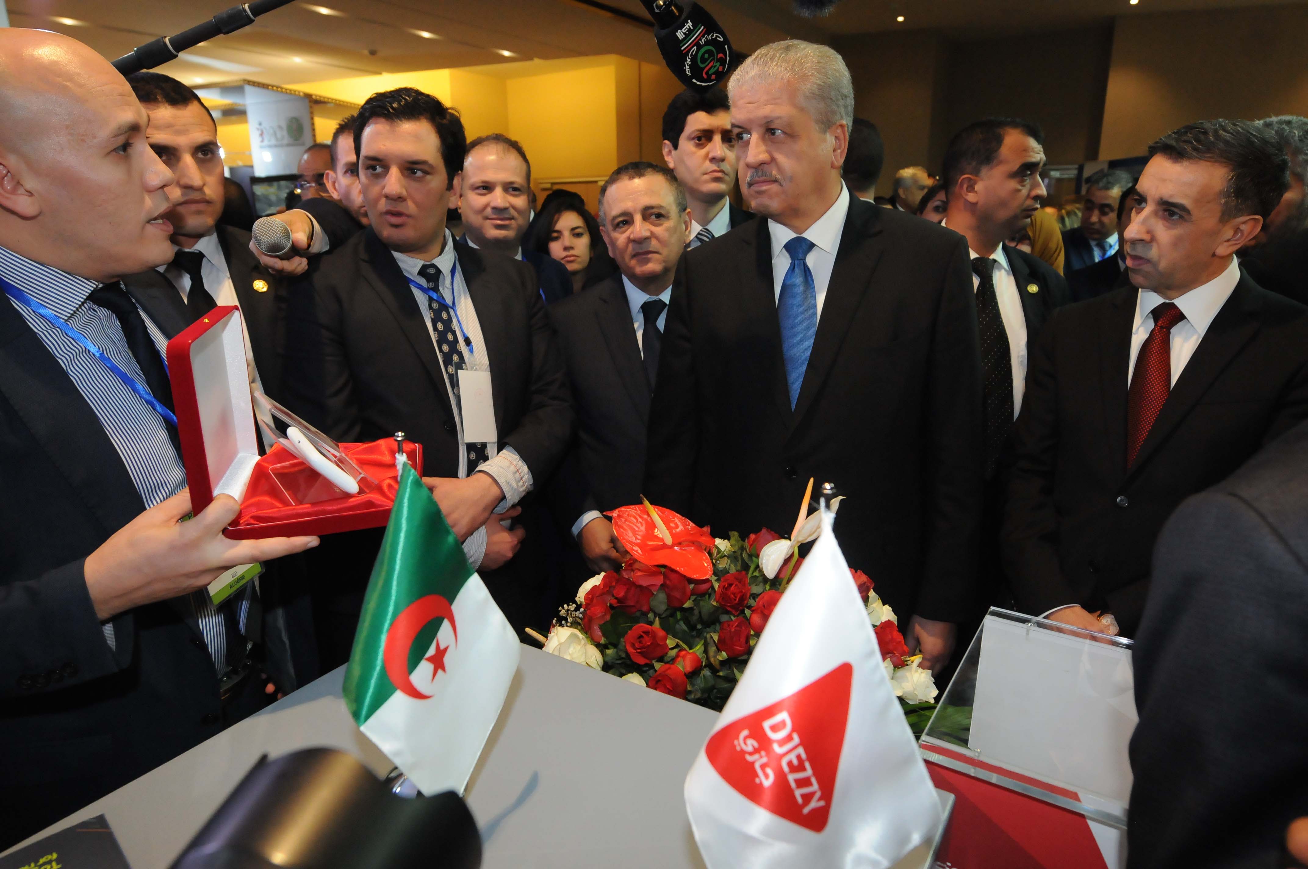 Sellal au Forum d'affaires d'Alger. New Press